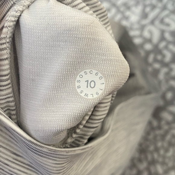 Lululemon Wunder Under hi-rise luxtreme leggings. - Picture 5 of 5